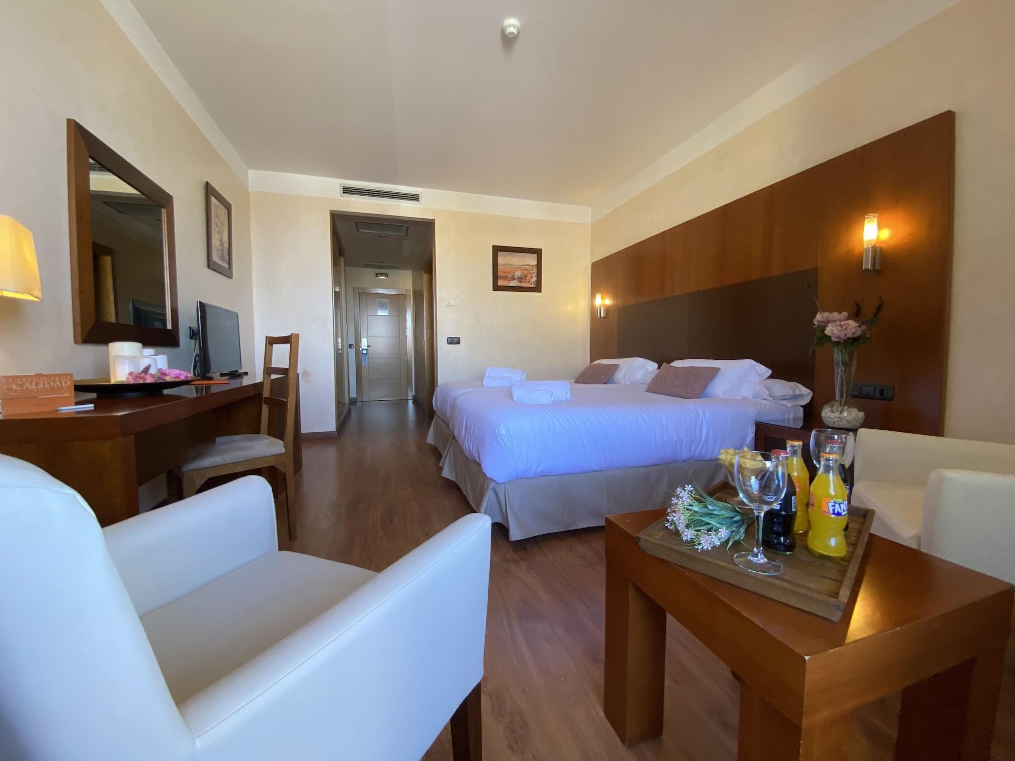 Hotel Montera Plaza Los Barrios Buitenkant foto