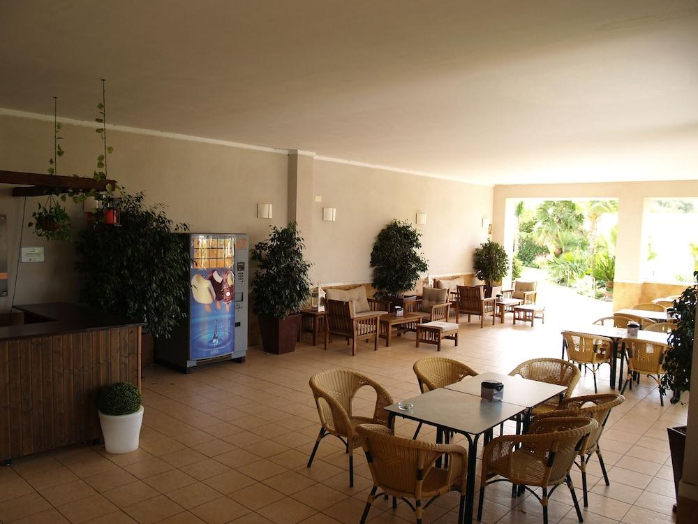 Hotel Montera Plaza Los Barrios Buitenkant foto