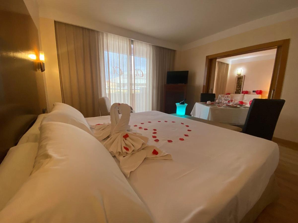 Hotel Montera Plaza Los Barrios Buitenkant foto