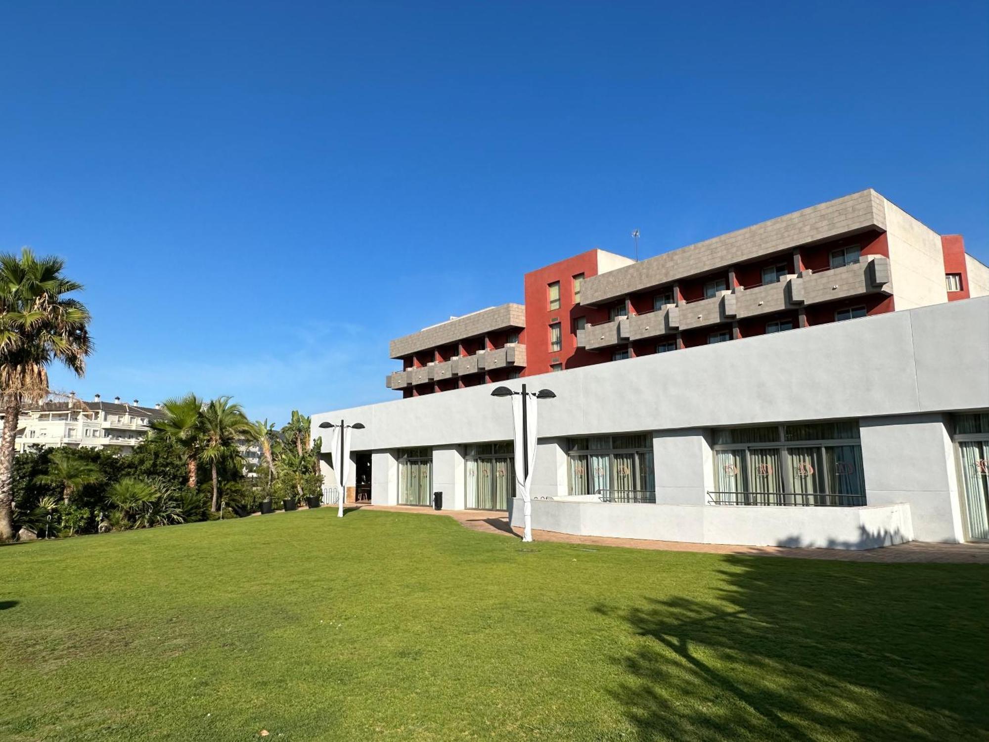 Hotel Montera Plaza Los Barrios Buitenkant foto